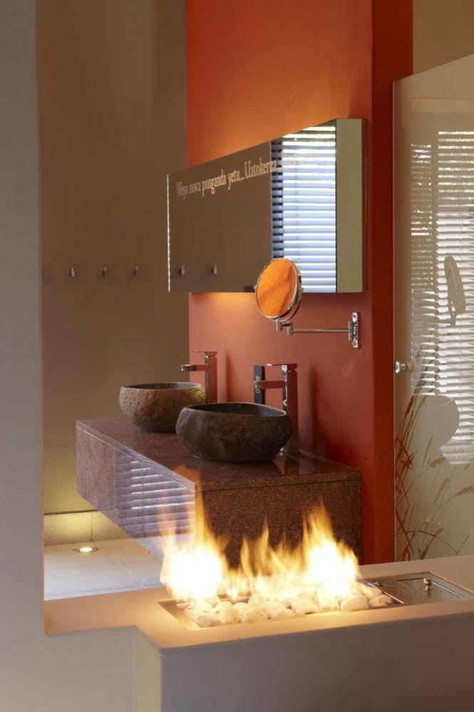 The Olive Exclusive All-Suite Hotel Уиндхоек Екстериор снимка